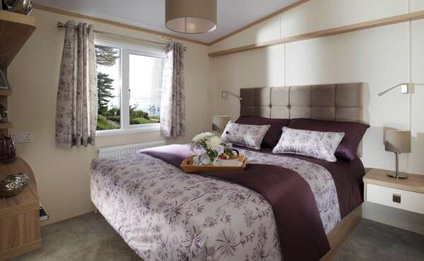 5.Regal-Harlington-Master-Bedroom
