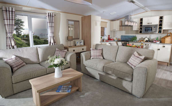 1.Regal-Harlington-Lounge
